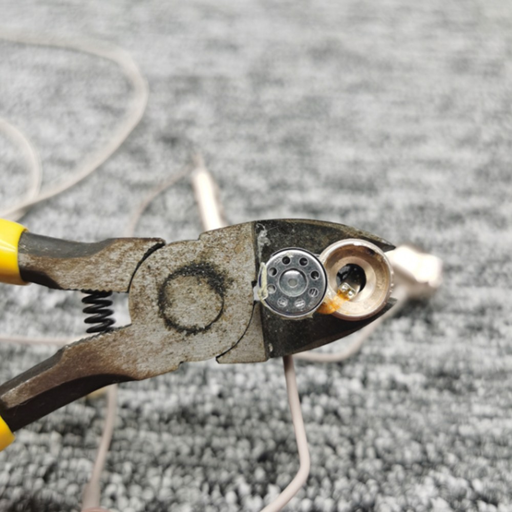 Tai nghe luxury có mic và tăng giảm âm lượng,chất âm cực hay
