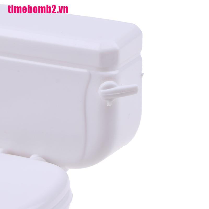 Mô hình bồn cầu mini xinh xắn cho nhà búp bê