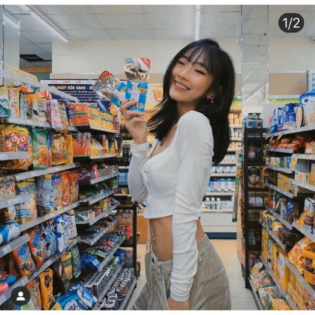 Áo Croptop Cổ Tim Phối Nút Basic Sexy - Đủ màu
