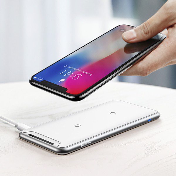 Đế sạc nhanh không dây Baseus 3 cho iPhone 8/ iPX/ XR/ XS/XS Max/ Samsung S8/ S9/ Note 8/9