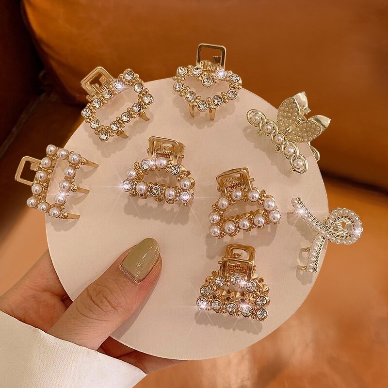 Kẹp càng cua bằng kim loại đính ngọc trai giả nhỏ xinh sang trọng