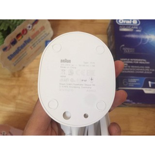 TĂM NƯỚC ORAL-B AQUACARE 6