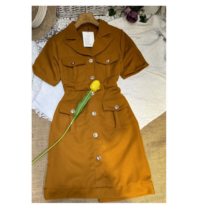 Váy kaki body nhẹ cực xinh Cổ somi vest, nút dọc thân có túi lên dáng cực sang - Yubishop YBLMV572