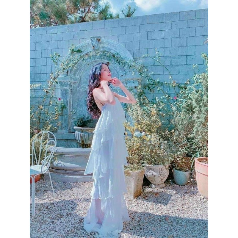 maxi tầng cổ yếm