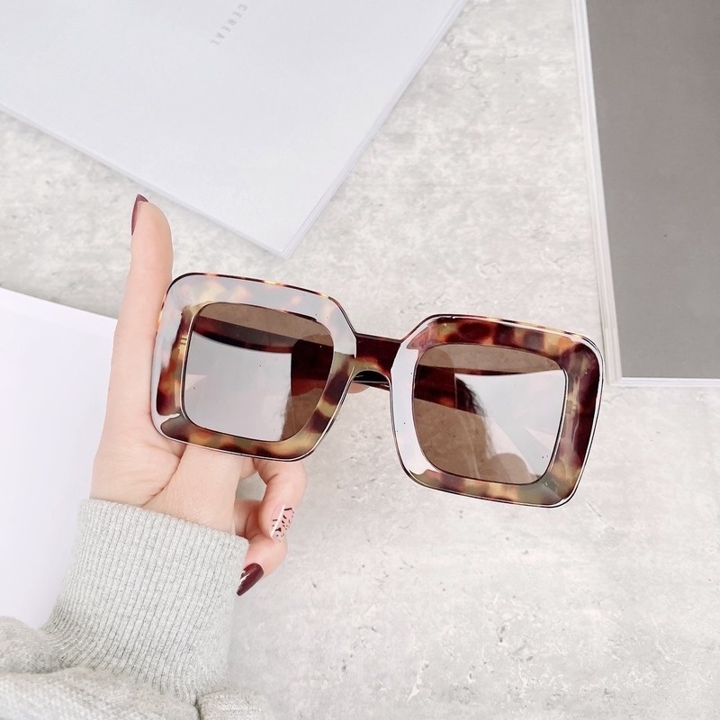 Kính Mát Gọng Vuông Kim Loại Chống Nắng Phong Cách Thời Trang Phương Tây