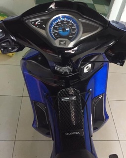 Baga giữa Thái lan Future 125, wave 125