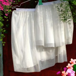 Áo dài cách tân chất ren lua