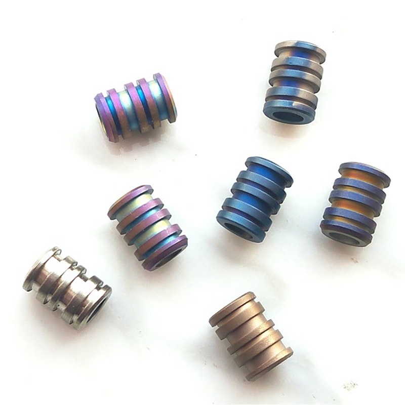 Mặt Dây Chuyền Hợp Kim Titan Đính Hạt TC4 Độc Đáo