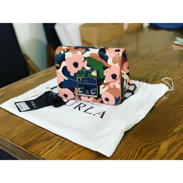 Thanh lý túi Furla có hình thật auth 100%