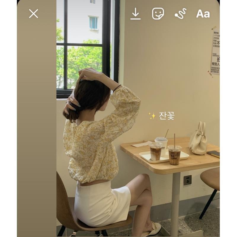 Áo Sơ Mi Cổ Chữ V Xếp Ly Tay Phồng Mẫu Mới 2022