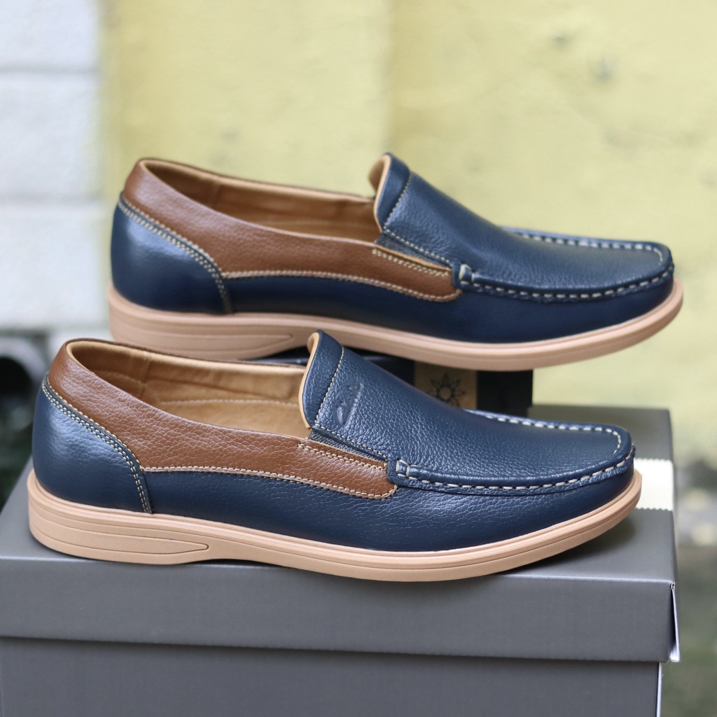 Giày Clarks GCL-05 Nhập khẩu Thailand chính hãng . Da bò thật 100%, bảo hành chính hãng lên đến 24 tháng