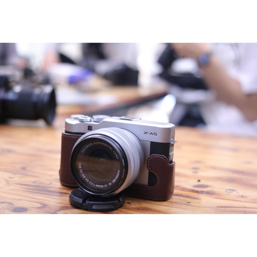 Máy ảnh Fujifilm Kit 15-45mm X-A5 Bạc + kèm bao da