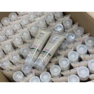 Sữa rửa mặt hạt mơ dưỡng trắng da 120g