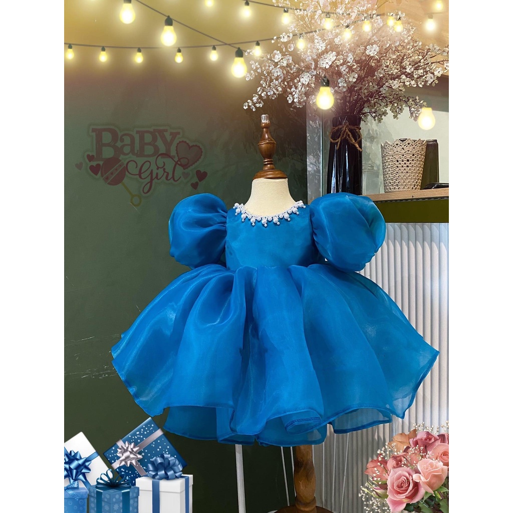 Váy công chúa tay phồng viền ngọc