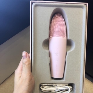 Máy rửa mặt juvera