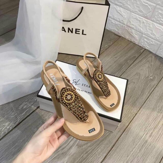 GIÀY SANDAL THỔ CẨM PHONG CÁCH THỜI TRANG HOT NHẤT .