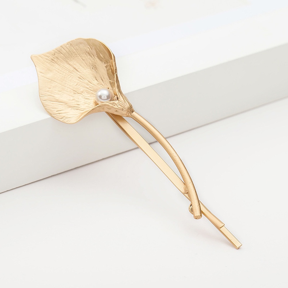 Kẹp tóc đính hoa và ngọc trai giả thanh lịch dành cho nữ