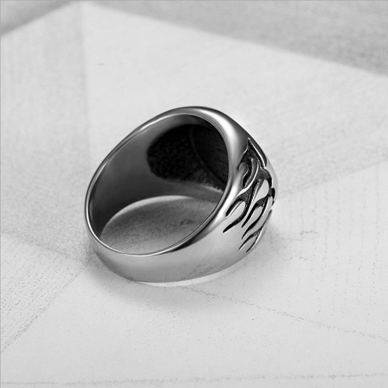 Nhẫn Nam Thiết Kế Hình Bánh Xe Lửa Phong Cách Retro Độc Đáo