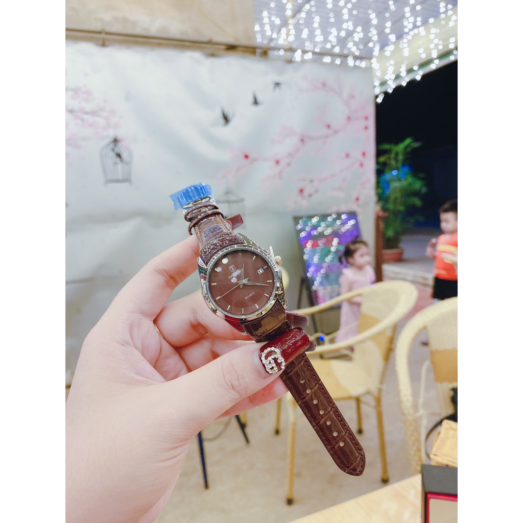 Đồng hồ nữ Tpofhs mặt tròn khoá xịn dây da bền, mặt chống xước , máy chống nước , kiểu dáng thời trang