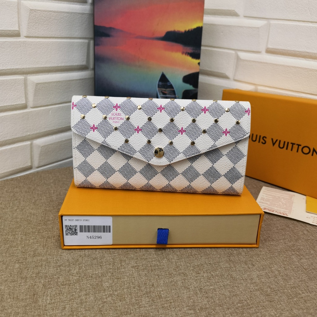 Ví cầm tay nữ da thật thời trang cao cấp Louis Vuitton LV chất liệu cao cấp, màu sắctrẻ trung, sang trọng