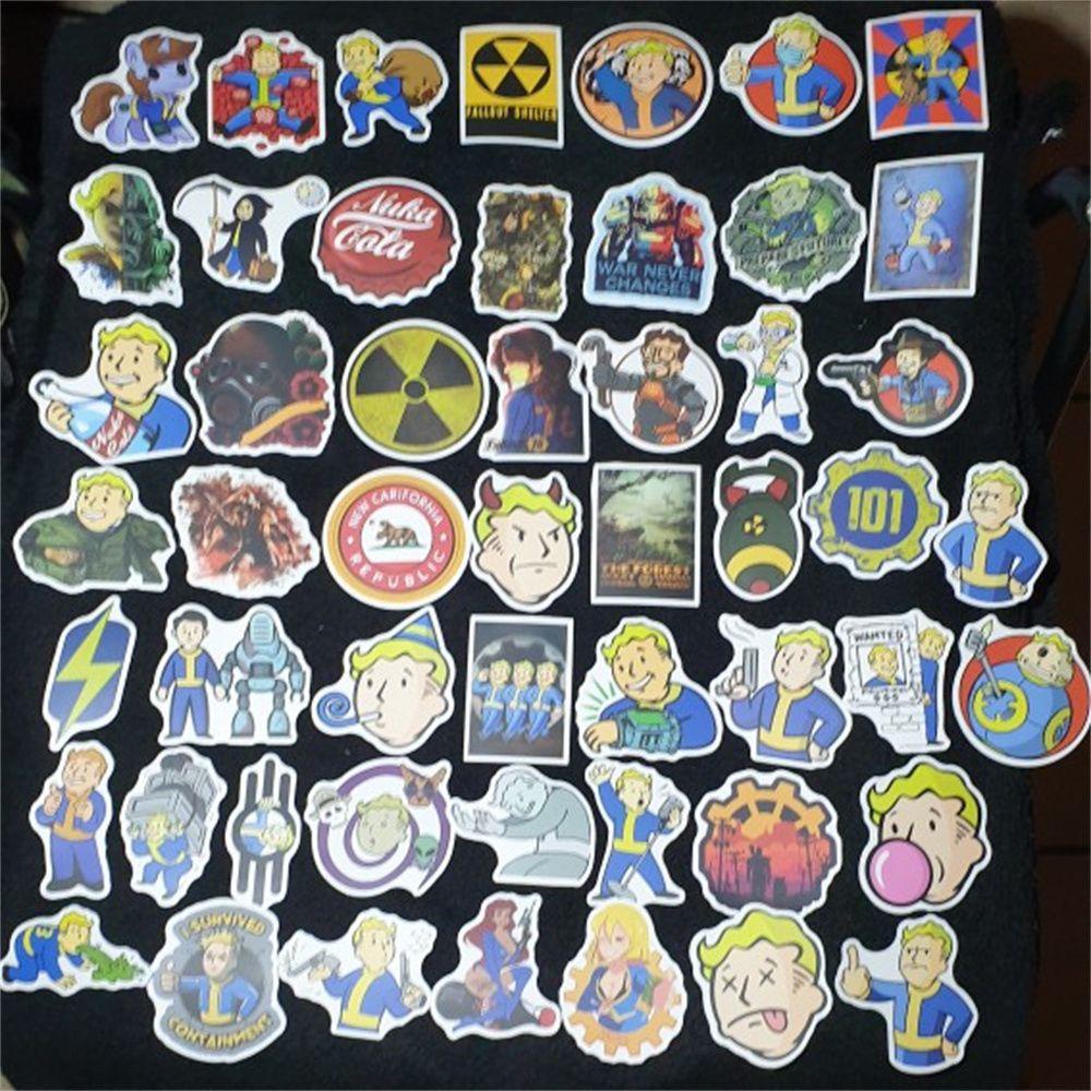 Set 50 Sticker Dán Trang Trí Ván Trượt / Guitar / Xe Hơi Họa Tiết Hoạt Hình