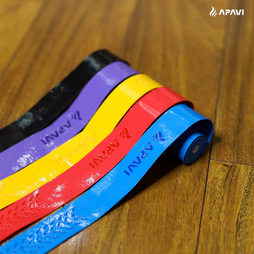 Quấn cán yonex và APAVI AG002 trơn dày dặn, êm tay, bám tay