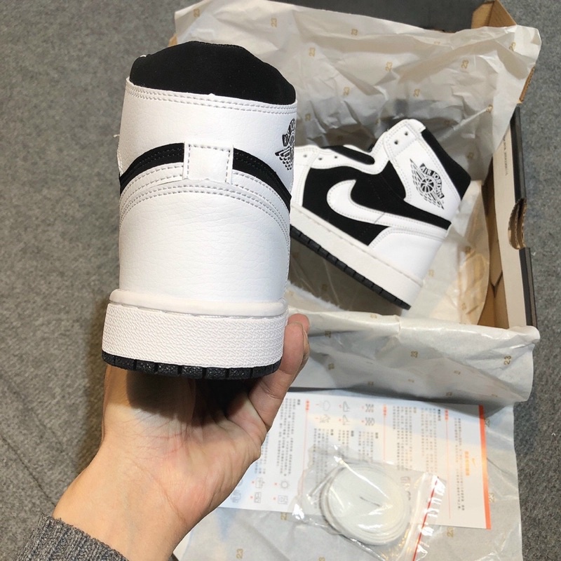 [𝐇𝐎𝐓 𝐓𝐑𝐄𝐍𝐃] 𝐉𝐨𝐫𝐝𝐚𝐧 đen trắng cao cổ giày thể thao Nam Nữ | BigBuy360 - bigbuy360.vn