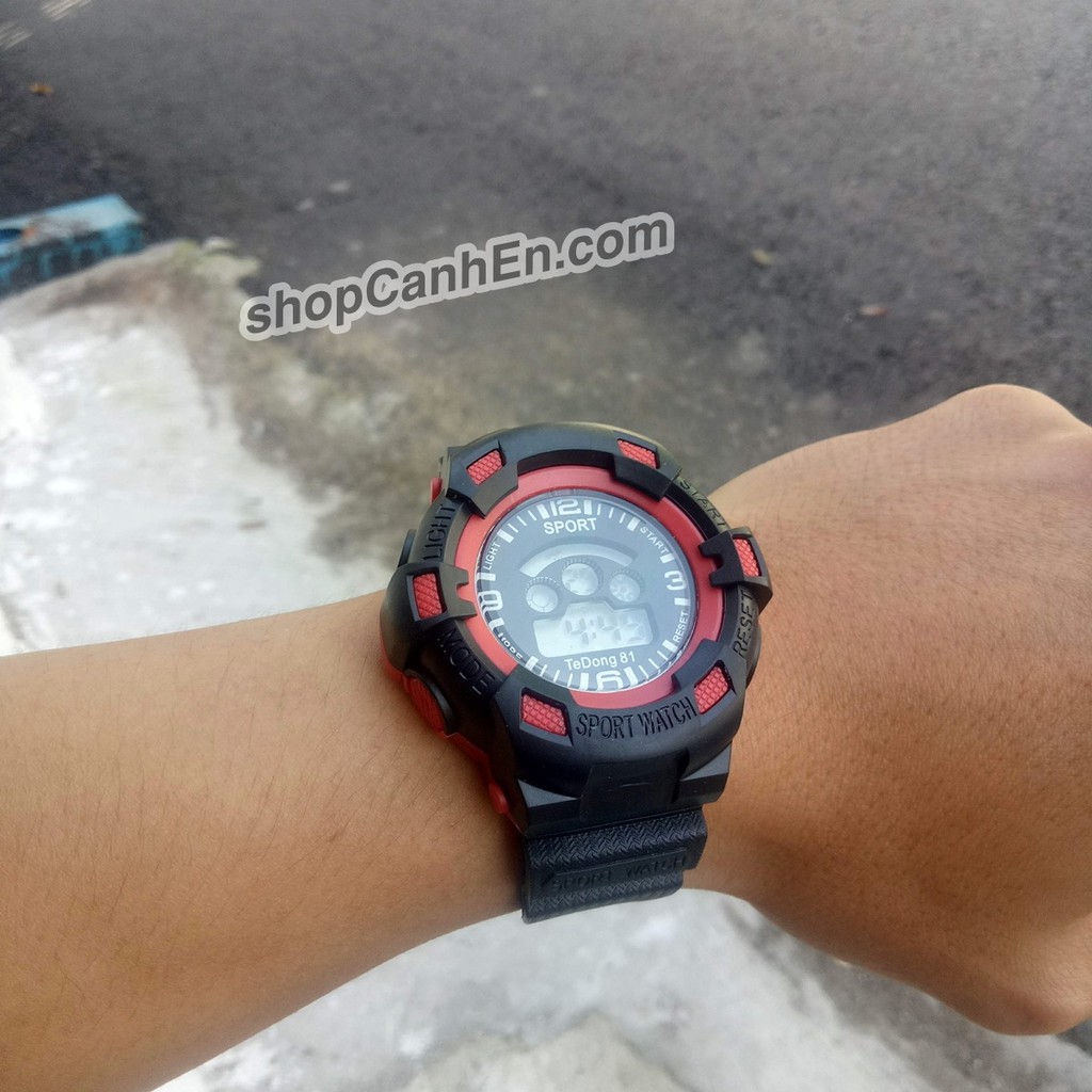 Đồng hồ Trẻ em Điện tử Giá rẻ Sport TeDong CHỐNG NƯỚC KÉM. Dáng thể thao đẹp bắt mắt phù hợp cho bé đeo xem giờ | BigBuy360 - bigbuy360.vn
