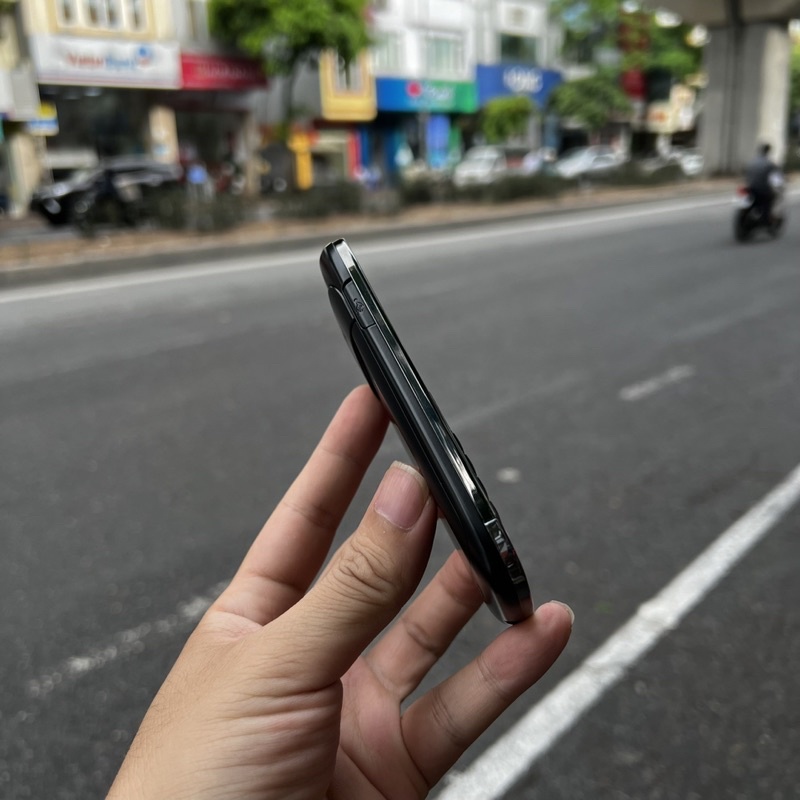 NGUYÊN ZIN, chính hãng điện thoại cổ Nokia E6