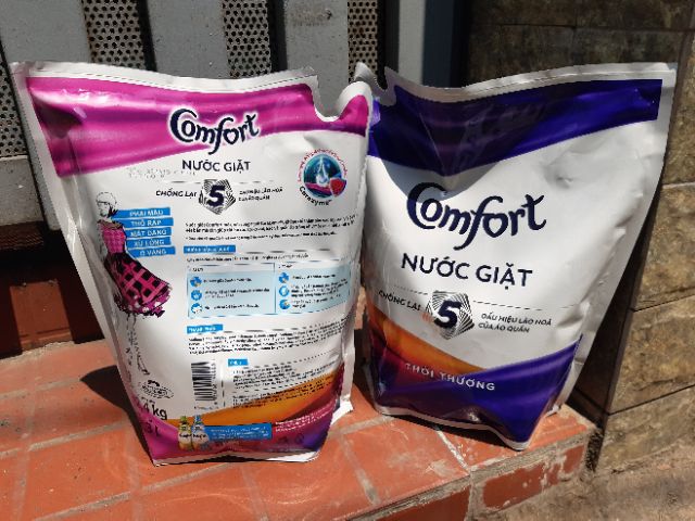 Nước giặt Comfort hương Thời Thượng túi 2,4kg/2.2kg