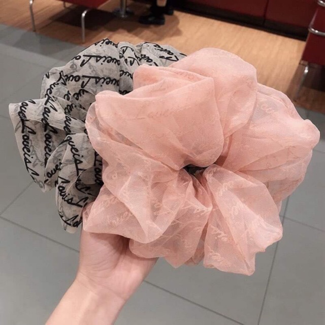Chun cột tóc Scrunchie voan chữ siêu to
