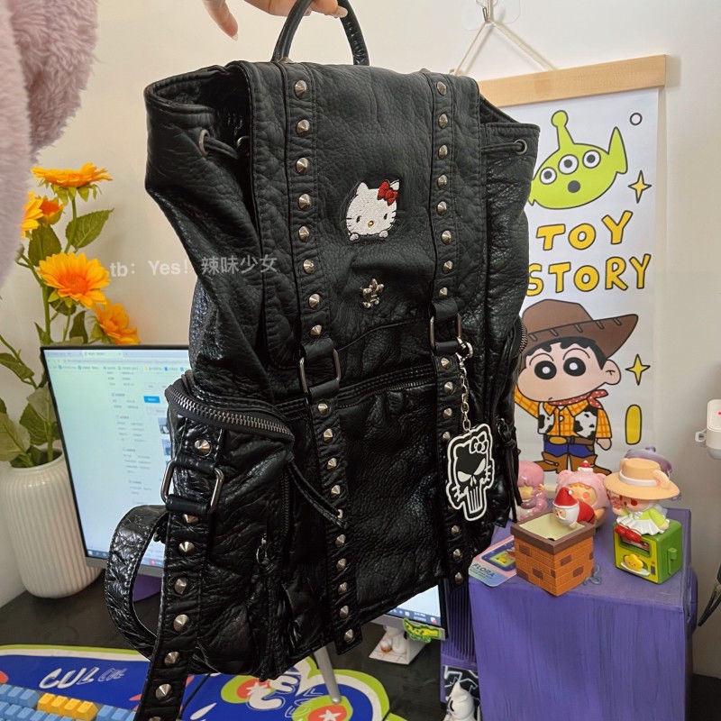 Ba Lô Đính Đinh Tán Hình Mèo Hello Kitty Cỡ Lớn Thời Trang Cá Tính