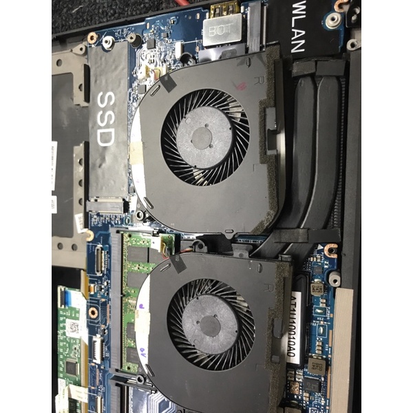 Quạt làm mát dell m5510 xps 9550