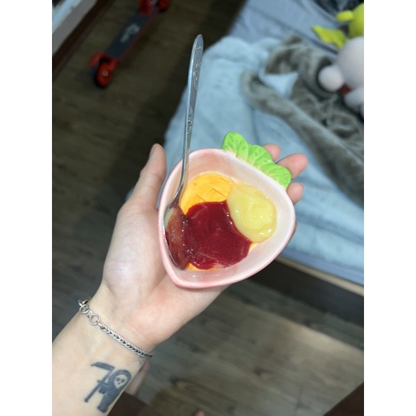 Mặt nạ sữa ong chúa tươi