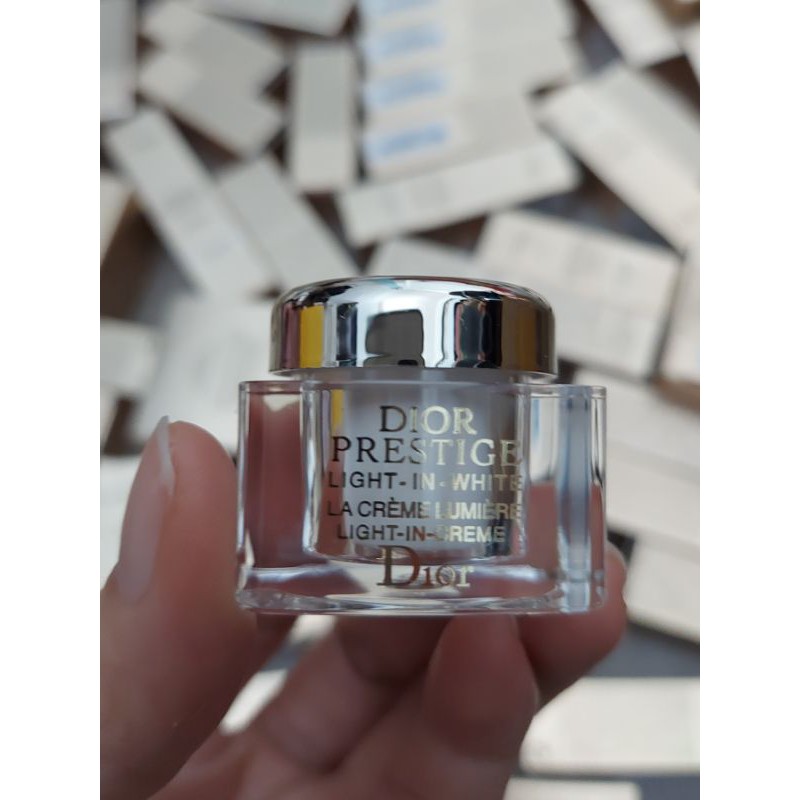 Set kem dưỡng trắng da mini Dior Prestige Light in White