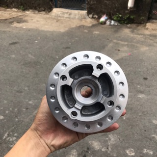đùm trước thắng đĩa  gắn mọi dòng xe