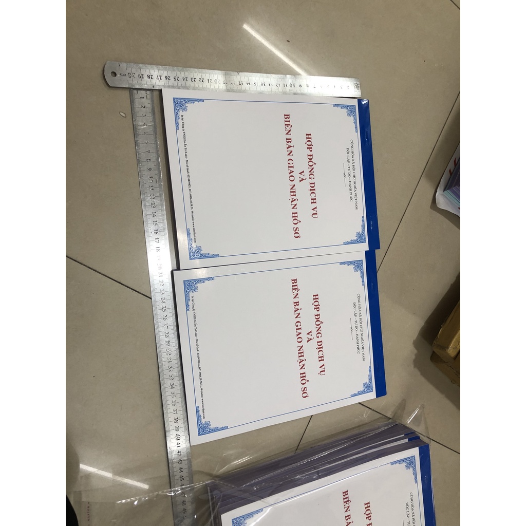 Hợp đồng dịch vụ và biên bản giao nhận hồ sơ nhà đất năm 2024