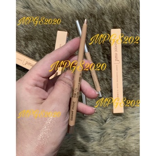 Bút kẻ mắt lấp lánh que