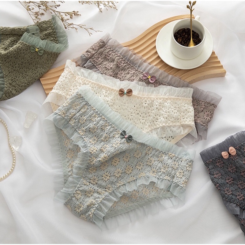 Quần lót ren hoa nhí dễ thương Peachbra hoạ tiết hoa xinh xắn