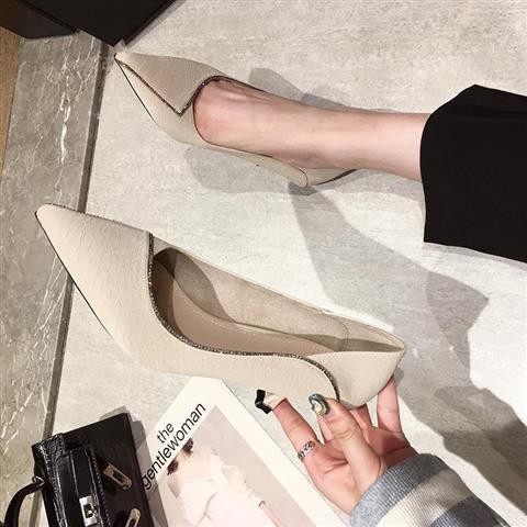 Giày cao gót da mềm mũi nhọn đính đá thời trang 2021 cho nữ