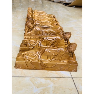 Phật nằm gỗ bách xanh