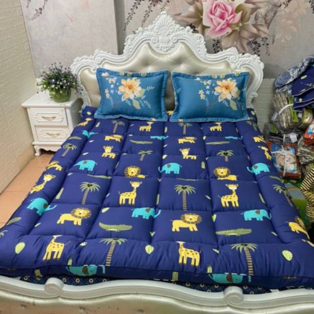 Tấm bảo vệ nệm (topper)