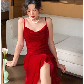 đầm xòe nhung 2 dây cổ đổ