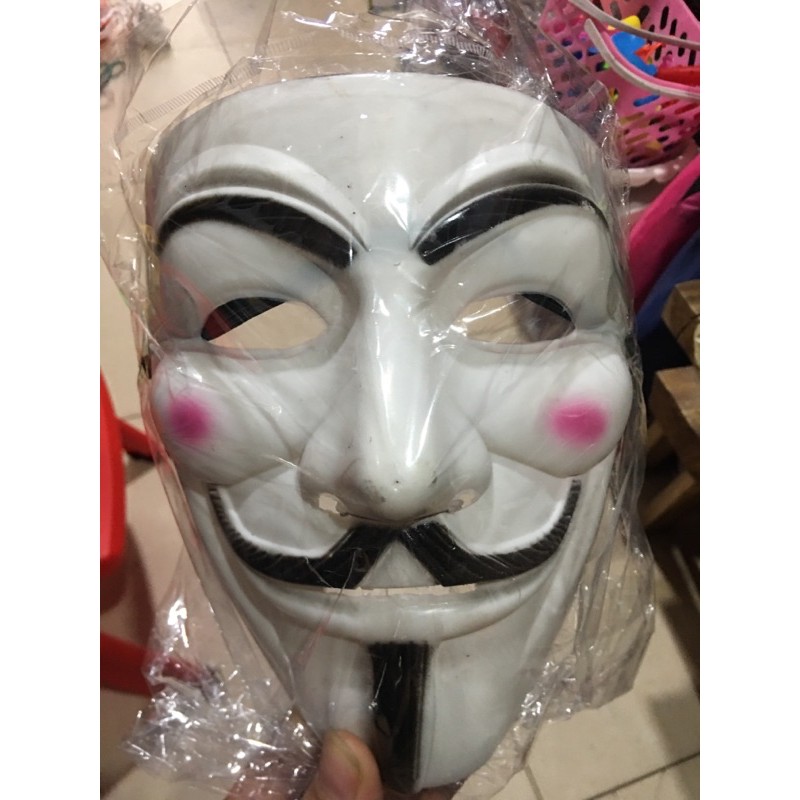 mặt nạ hoá trang halowen : mặt nạ hacker .