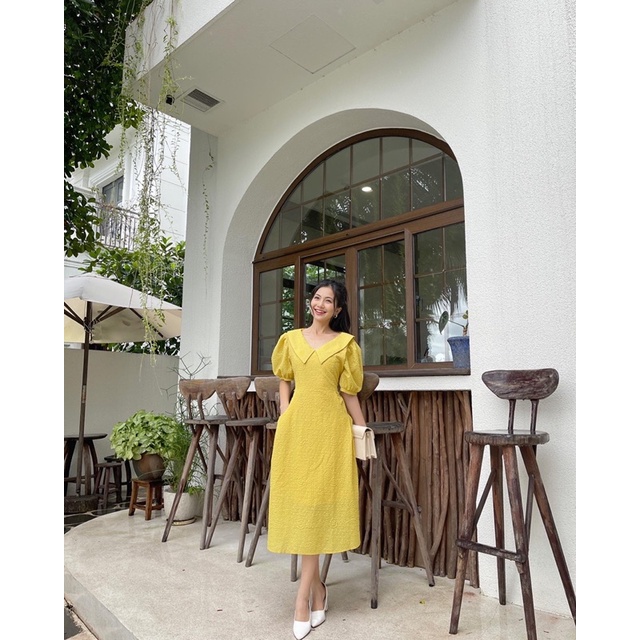 Váy cổ sen chiết ly eo