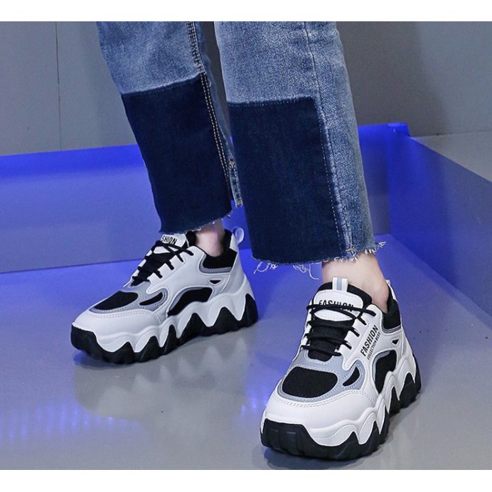 Giày sneaker nữ MS018 (đen trắng)