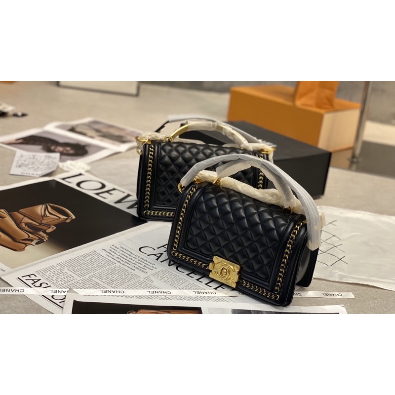 Túi xách nữ chanel Leboy Mini quai sắt 2022 suze 22cm, chất da mịn lámkin, lót ghi fullbox túi vải tag sắt