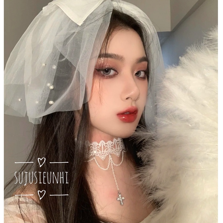 vòng cổ choker chuỗi xích màu trắng đính chữ thập phong cách gothic