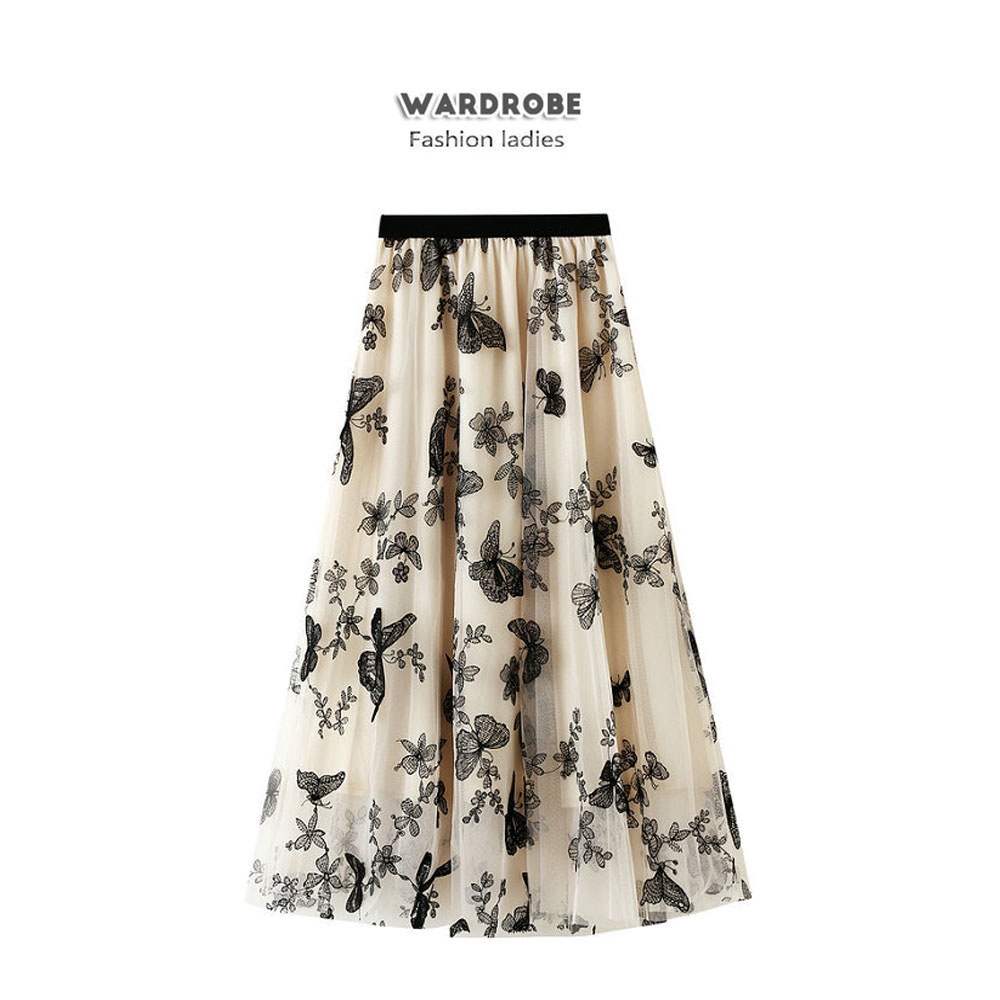 Chân Váy Chữ A Lưng Cao Họa Tiết Bướm Xinh Xắn