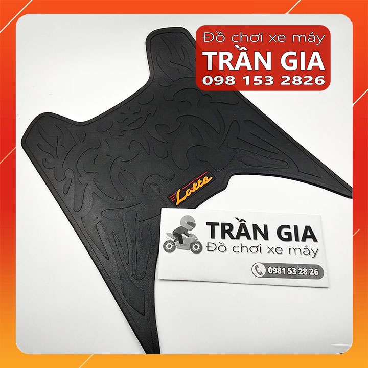 Thảm lót để chân xe Yamaha Latte 2019-2020-2021-2022-2023 - tấm trải sàn gác chân cao su
